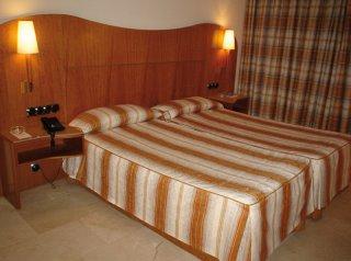 Medium Aristol Hotel