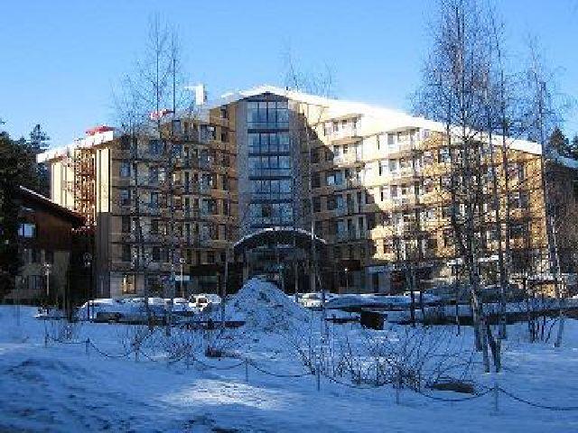 Flora Apartments