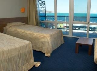 Glarus Beach Hotel