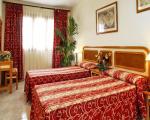 Regency Heights Hotel Picture 3