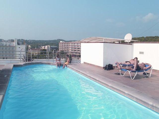 Condado Apartments
