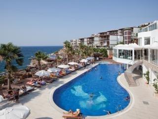 Delta Beach Club Hotel