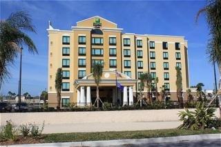 Holiday Inn Express & Suites International Drive
