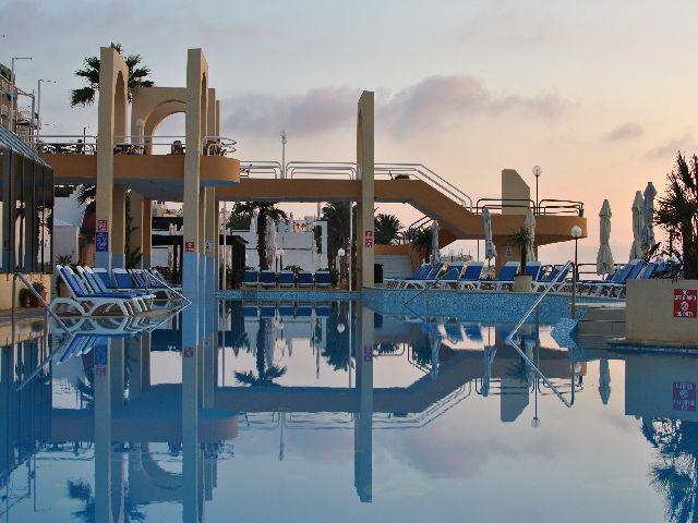 Seashells Resort at Suncrest Hotel