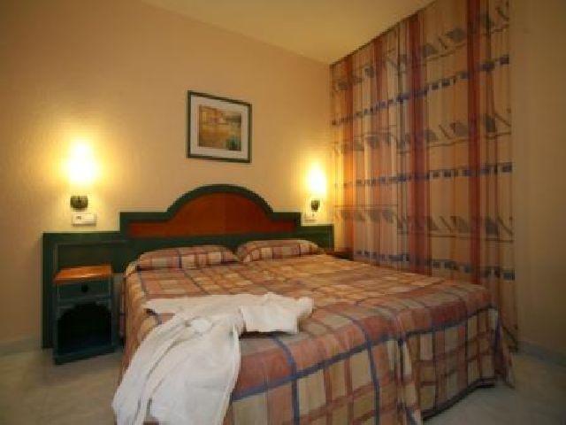Duquesa Playa Aparthotel
