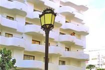 Bon Lloc Apartments
