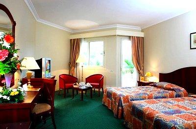 Grand Pyramids Hotel