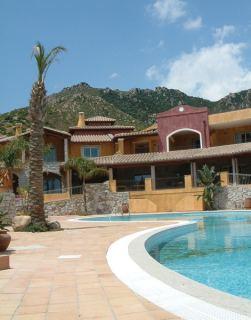Cruccuris Resort Hotel