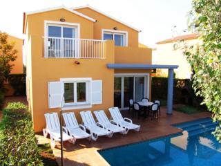 Amarillas Villas