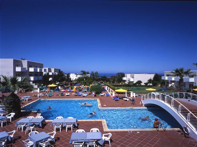 Paramount Hotel Apartments