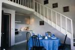 Govino Bay Apartments Picture 5