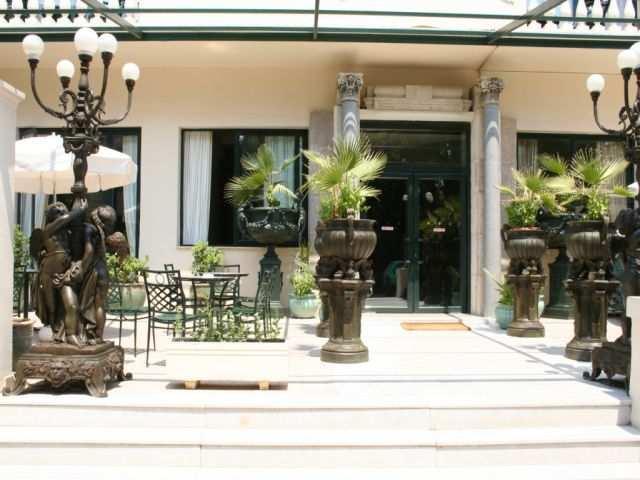 Mon Repos Palace Hotel