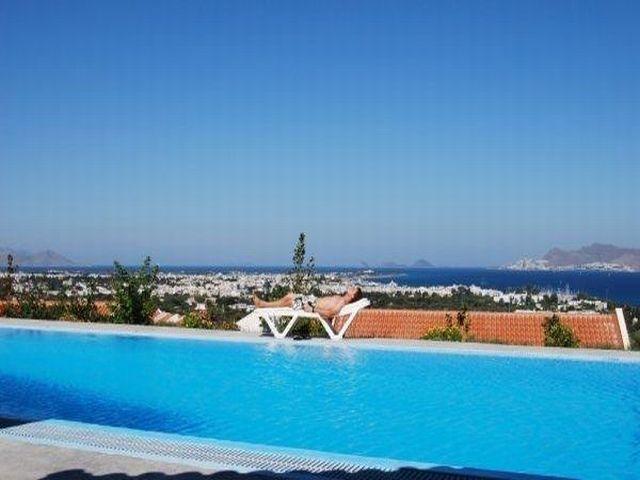 Aegean View Aqua Resort Hotel