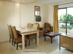 Senator Hotel Apartments Picture 5