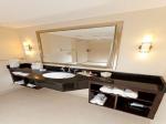 Ramada Inn Hotel Picture 5