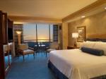 Luxor Hotel and Casino Picture 9