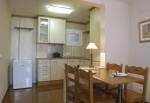 Gales Apartments Picture 2