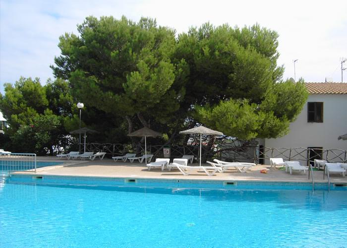 Sol Isla Apartments