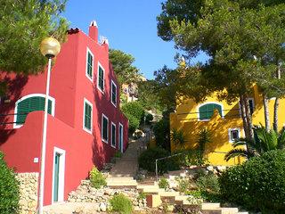 Cala Galdana Playa Apartments