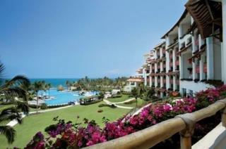 Grand Velas All Suites Hotel