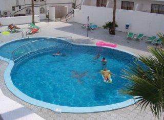 Parque Cattleya Apartments