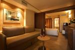 Sirens Beach Hotel Picture 2