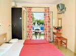Kamari Apartments Picture 2