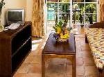 La Caleta Apartments Picture 5
