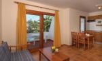 Los Rosales Apartments Picture 1