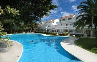 Los Rosales Apartments
