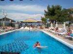 Caravel Pool Hotel Picture 5