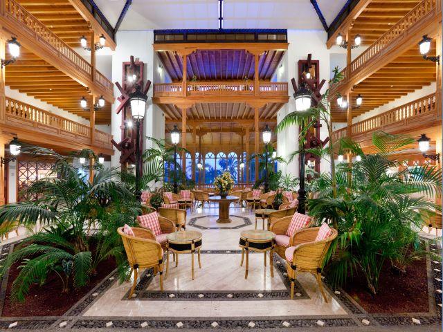 Los Jameos Playa Hotel