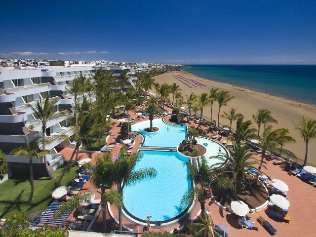 Suite Fariones Playa Hotel