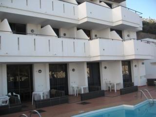 Isla Bonita Apartments