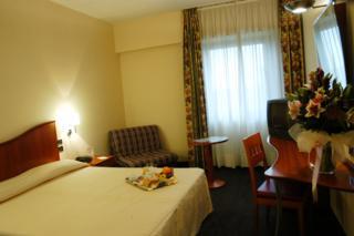 Holiday Inn Marguera Hotel