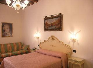 Locanda Ss Giovanni E Paolo Hotel