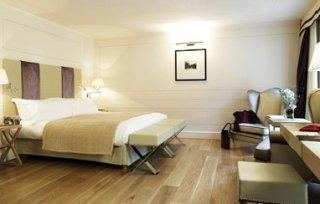 Castille Paris Hotel