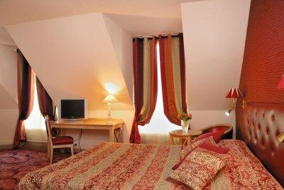 Central Saint Germain Hotel