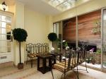 Blackston Opera Hotel Picture 1