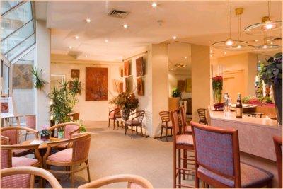 Abrial Hotel