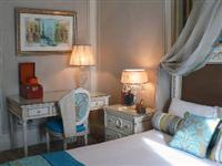 Balzac Hotel
