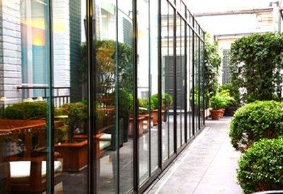 De La Jatte Hotel