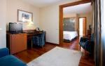 Nh Duc De La Victoria Hotel Picture 4