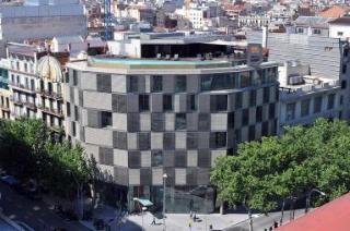 B Hotel