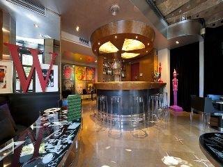 Claris Hotel
