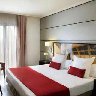 H10 Universitat Hotel