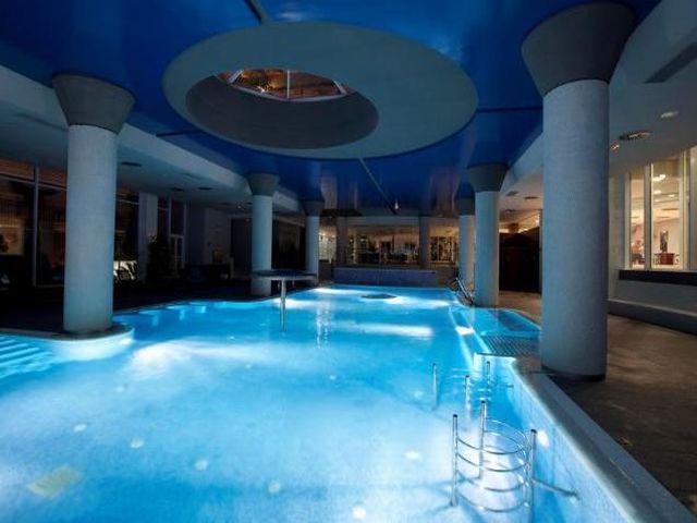 Costa Los Gigantes Suites & Spa Resort