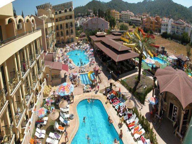 Club Antique Palace Hotel