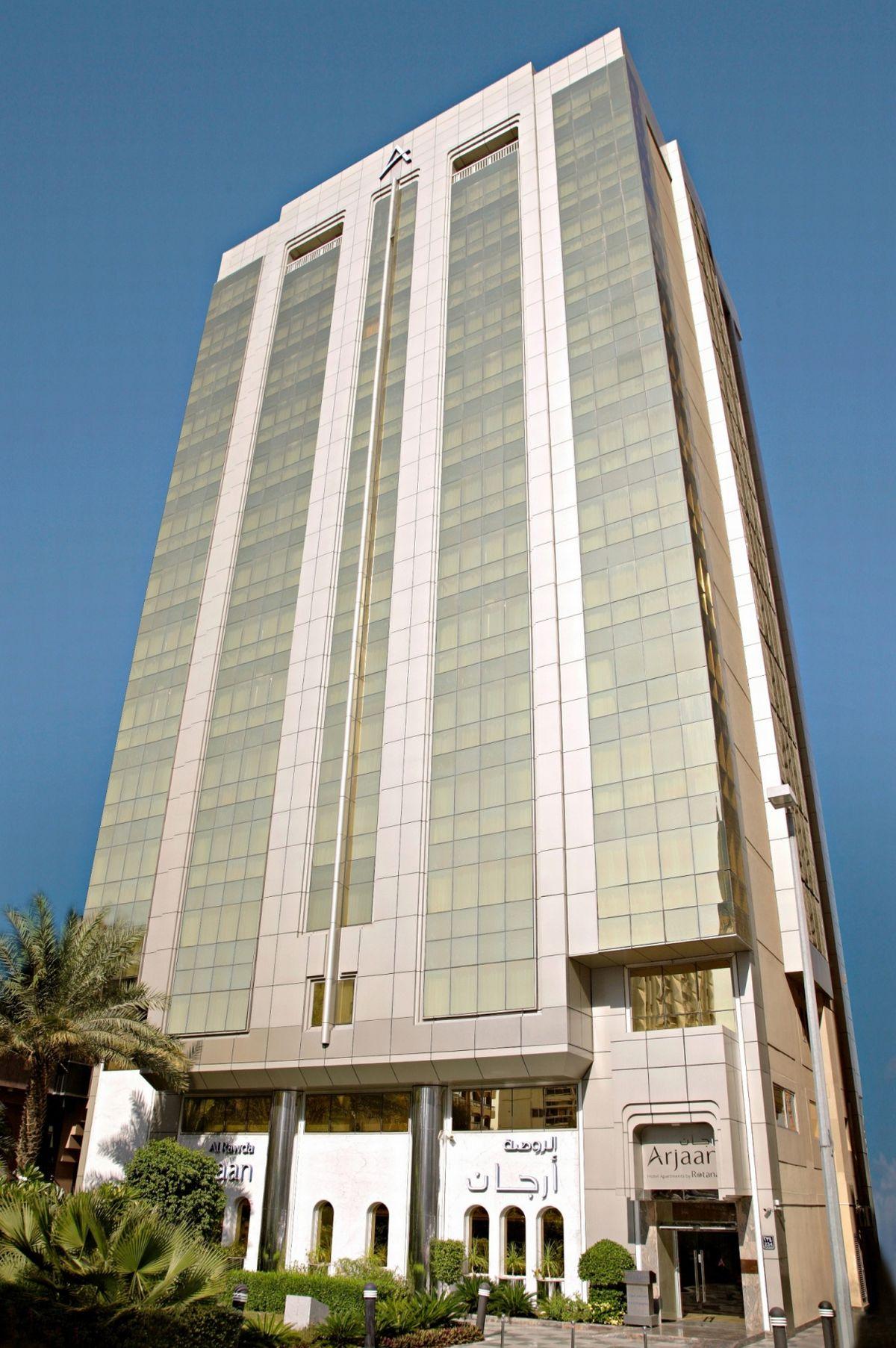Al Rawda Rotana Suites Hotel