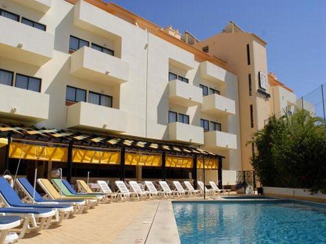 Olhos D'agua Aparthotel